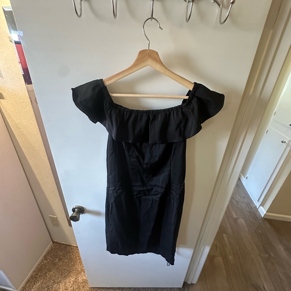 Elegant Black Ruffle Dress by